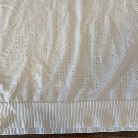Athleta white In Motion seamless tee XL excellent condition - Picture 3 of 3
